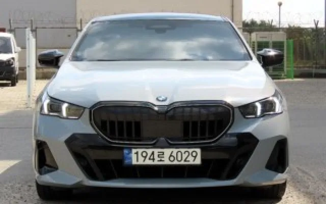 5시리즈 (G60) 530i xDrive